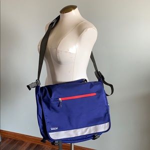 Patagonia messenger laptop bag